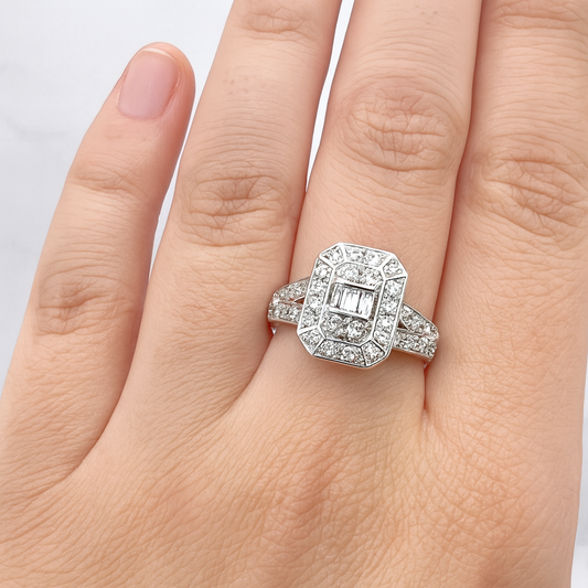 Ladies 18ct White Gold Square Diamond Ring – 1.00ct Total Weight