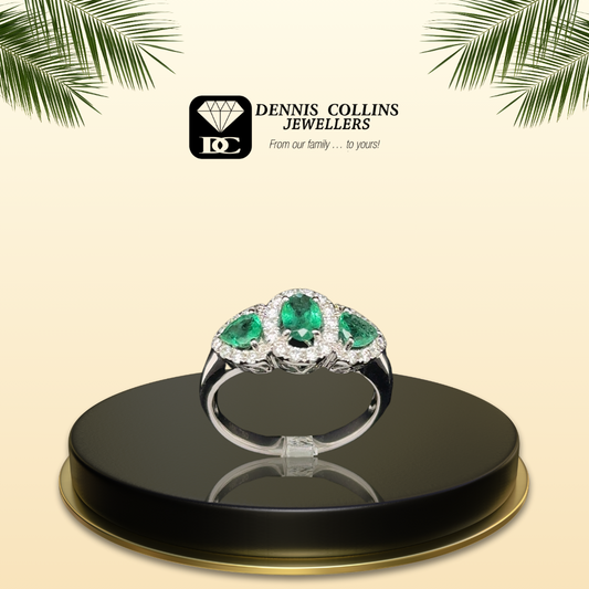 Ladies 18ct white gold Emerald & diamond ring