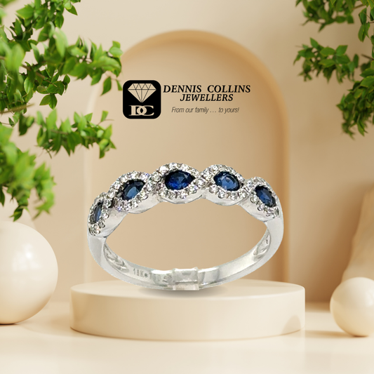 Ladies 18ct white gold Oval Sapphire & diamond ring