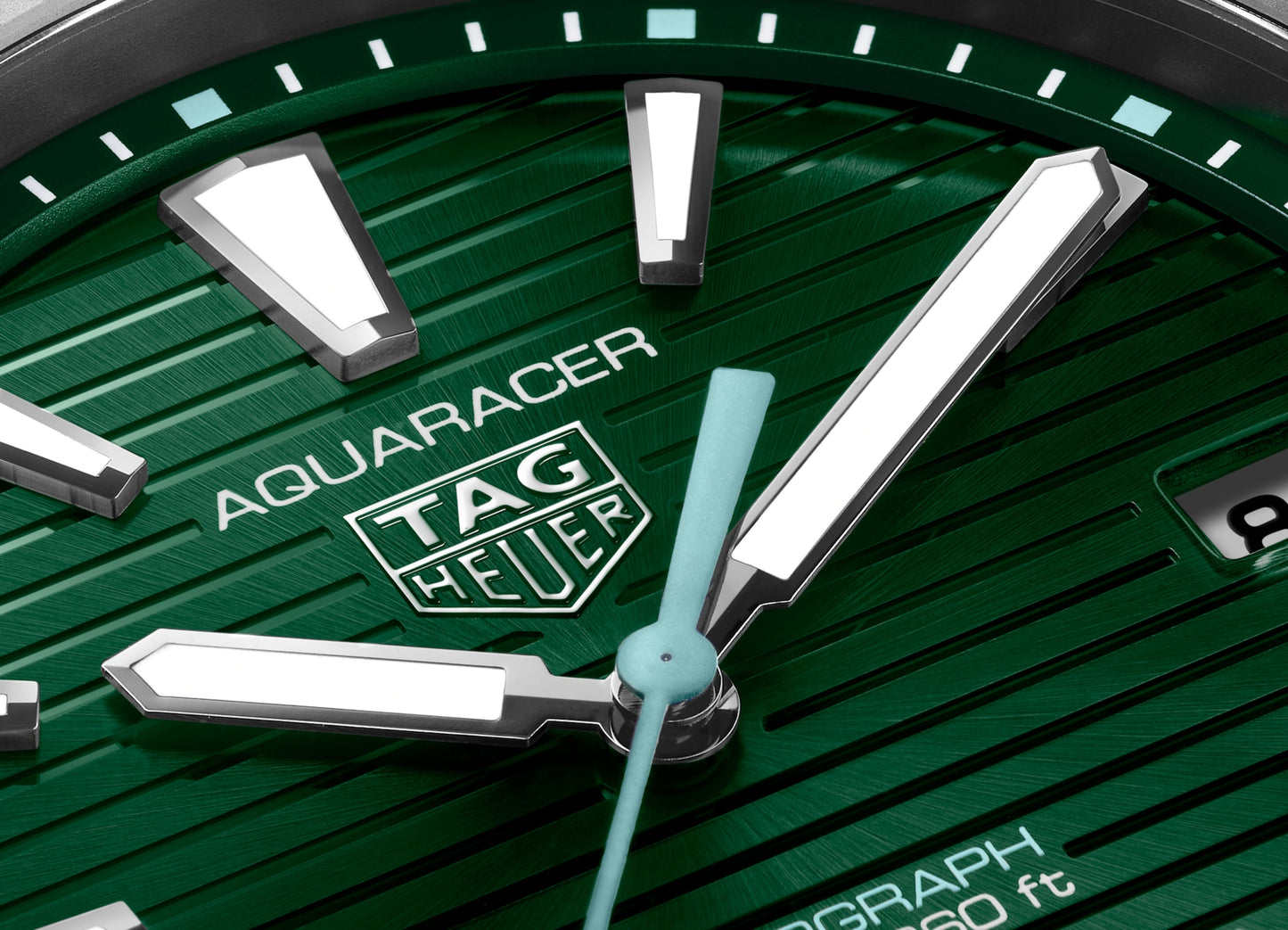 TAG Heuer Aquaracer Profesional 200 Solargraph 40mm Green