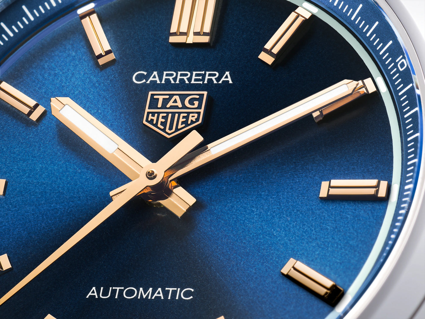 TAG Heuer Carrera Date Blue